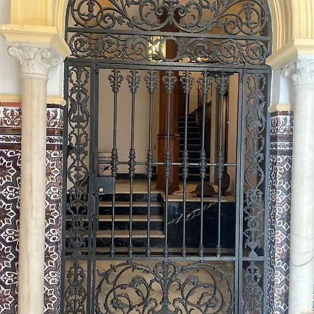 Centrico, 5 Bedrooms, 5 Banos En-suite Appartement *