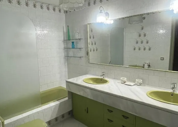 Apartman Centrico, 5 Bedrooms, 5 Banos En-suite *