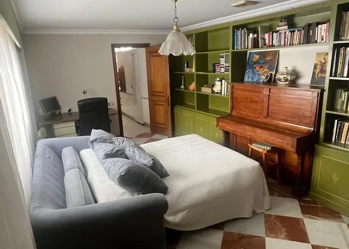 Centrico, 5 Bedrooms, 5 Banos En-suite Apartman *