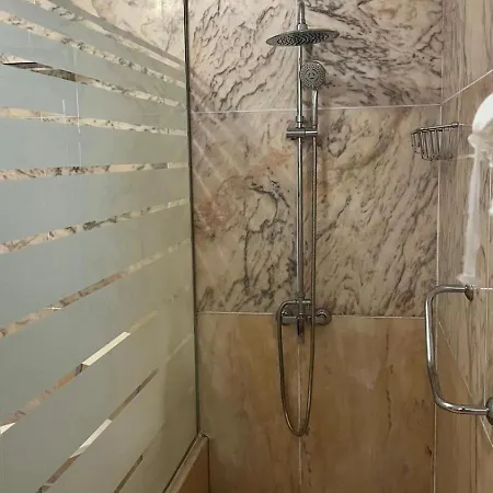 Centrico, 5 Bedrooms, 5 Banos En-suite ヘレス